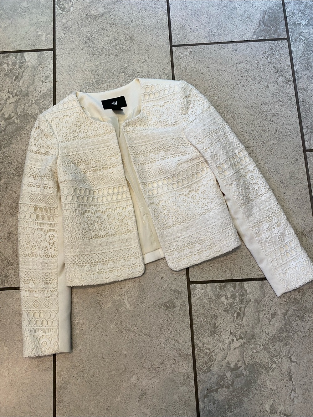 H&M Cream Lace Crochet Cropped Blazer